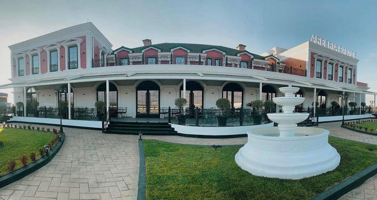 Arberia Palace Hotel Fushe Milot Exterior foto
